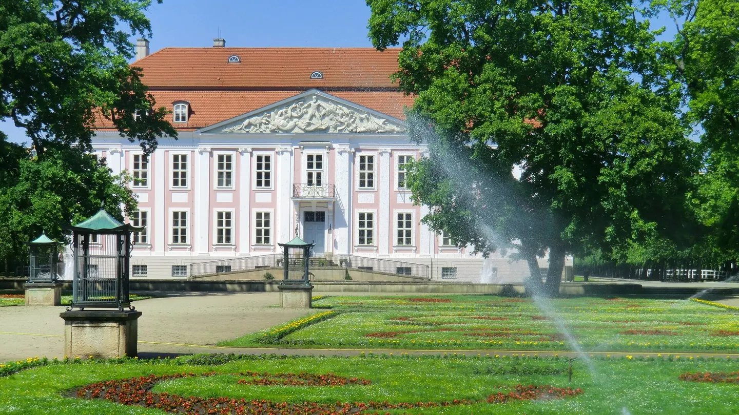 Schloss Friedrichsfelde